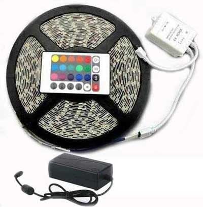 ŞERİT LED LAMBA Beyaz LED VİTRİN SÜSÜ İç Mekan Adaptörlü Uzaktan Kumandalı